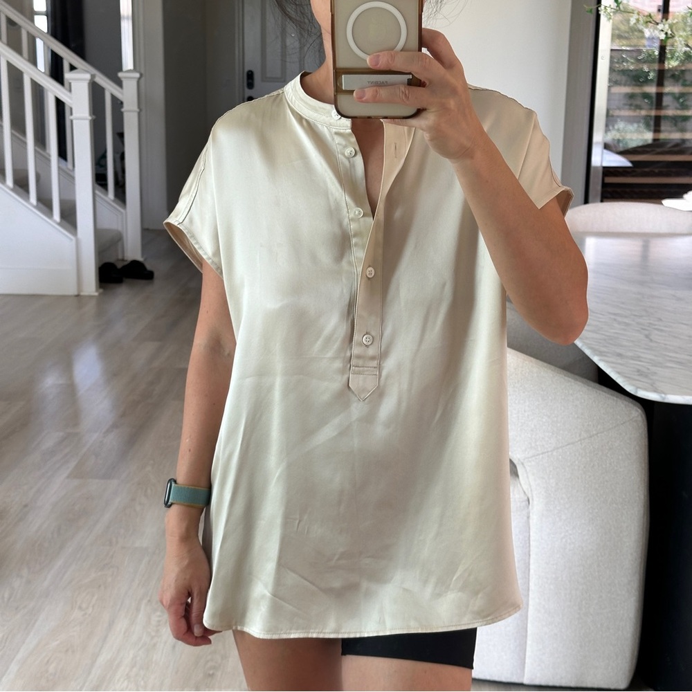 Banana Republic 100% silk Cream Women's Top size Small